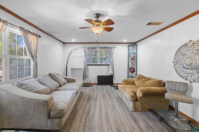 3224 County Road 2225, Ivanhoe, TX 75447