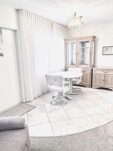 2381 Sunset Avenue 117, Lake Worth Beach, FL 33461