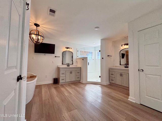 809 Green Acres Drive, Hernando, MS 38632