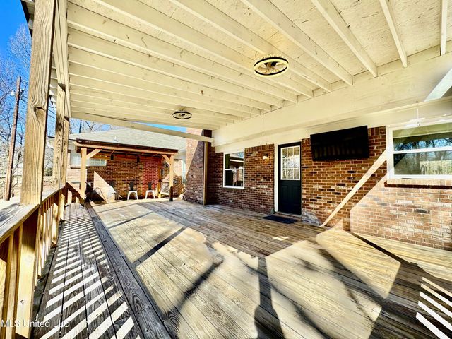 809 Green Acres Drive, Hernando, MS 38632