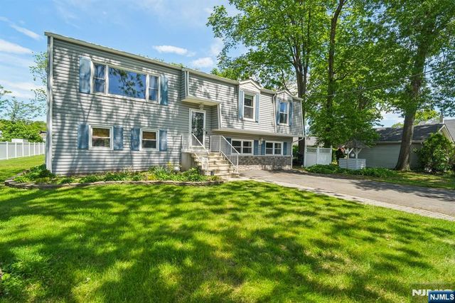 11 Steele Avenue, Lincoln Park Borough, NJ 07035