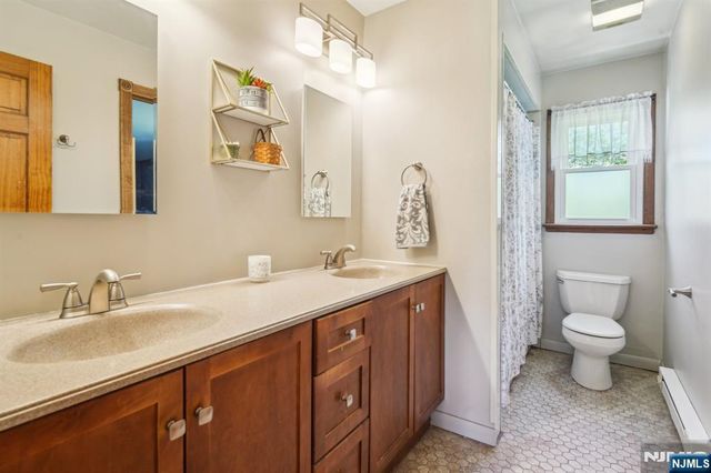 11 Steele Avenue, Lincoln Park Borough, NJ 07035