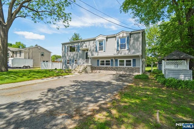 11 Steele Avenue, Lincoln Park Borough, NJ 07035