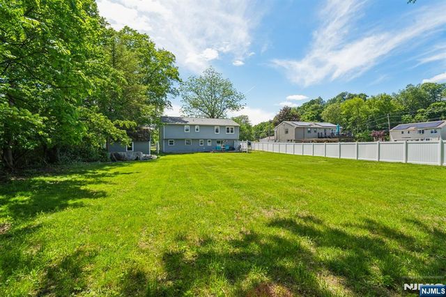 11 Steele Avenue, Lincoln Park Borough, NJ 07035