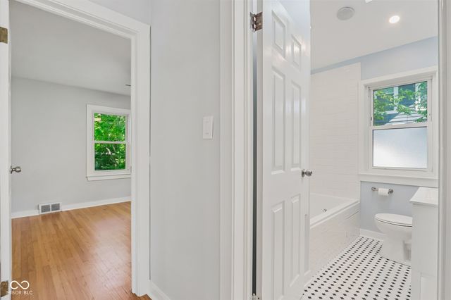 5114 Carvel Avenue, Indianapolis, IN 46205