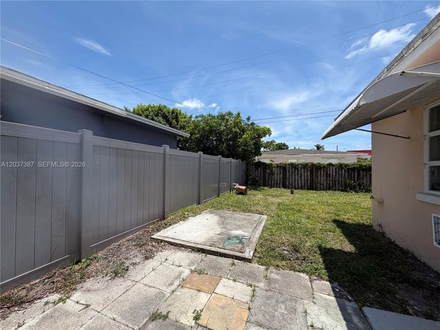 405 SE 23rd St 1, Fort Lauderdale, FL 33316