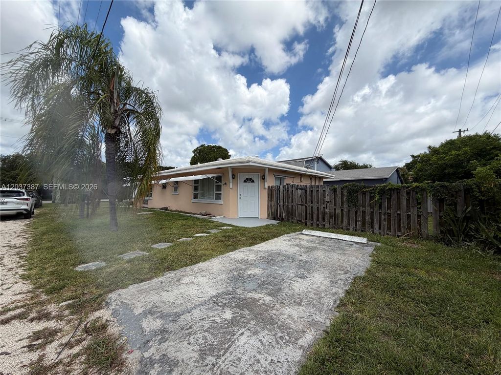 405 SE 23rd St 1, Fort Lauderdale, FL 33316