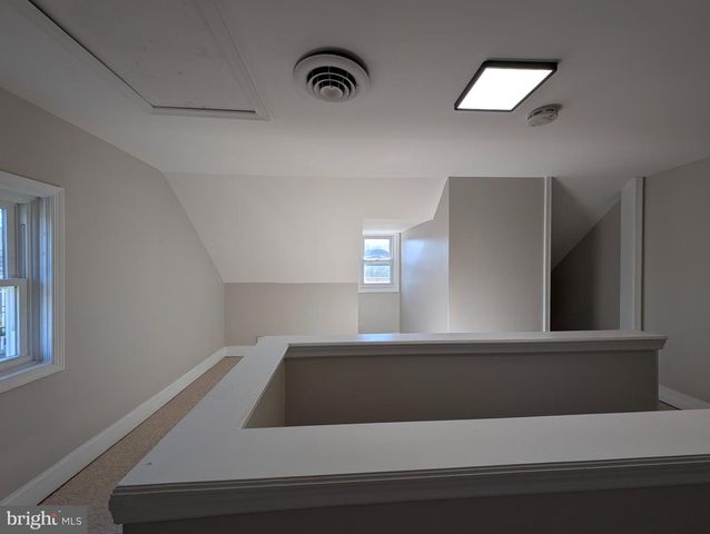 23 W MONROE ST, Mount Holly, NJ 08060