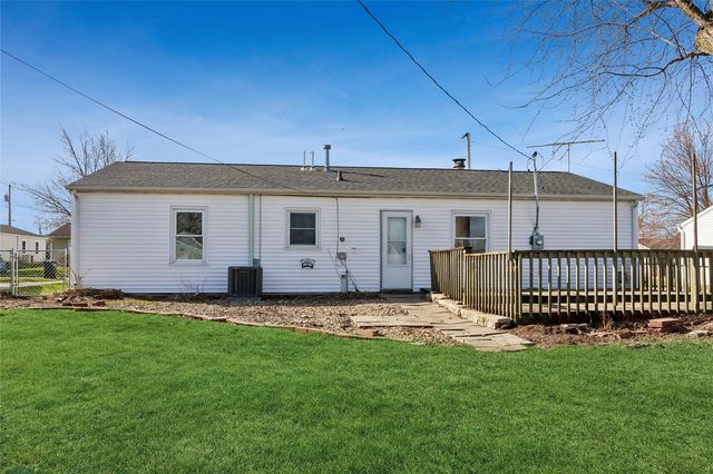 920 Fairview Drive, Marion, IA 52302