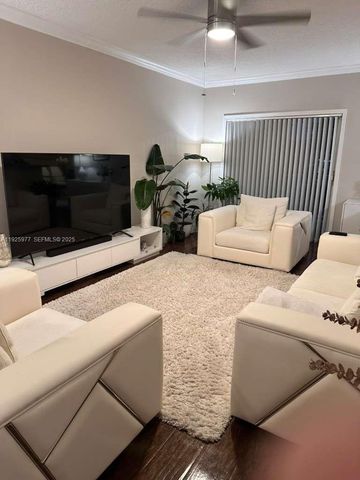 220 SW 116th Ave 15201, Pembroke Pines, FL 33025