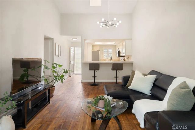 645 Chestnut, Long Beach, CA 90802