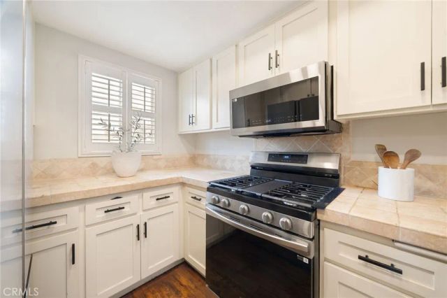 645 Chestnut, Long Beach, CA 90802
