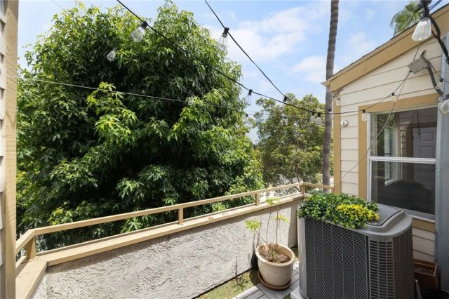 645 Chestnut, Long Beach, CA 90802