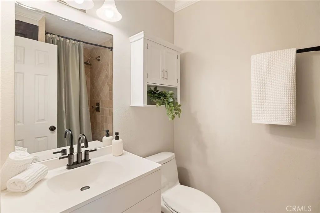 645 Chestnut, Long Beach, CA 90802