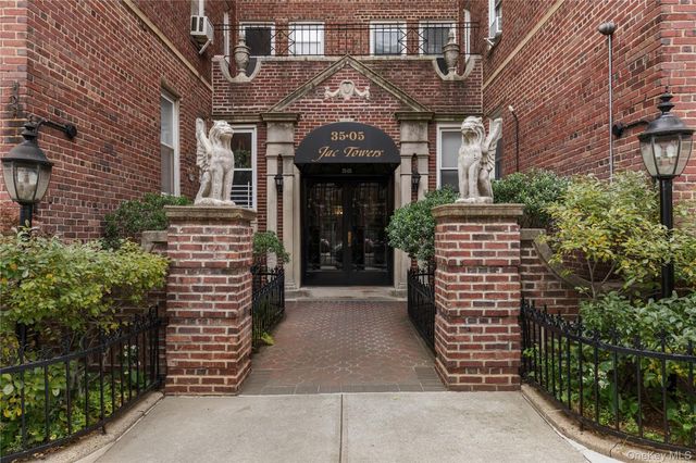 35-05 72nd Street 2E, Jackson Heights, NY 11372