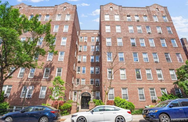 35-05 72nd Street 2E, Jackson Heights, NY 11372