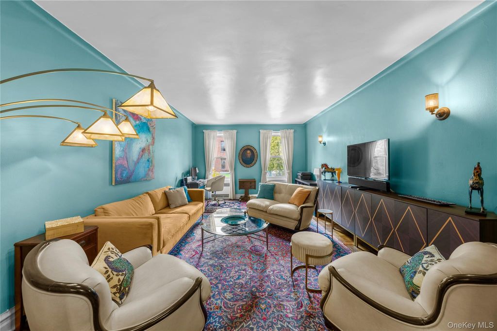 35-05 72nd Street 2E, Jackson Heights, NY 11372