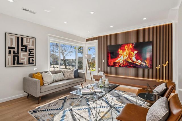 3060 19th Avenue, San Francisco, CA 94132