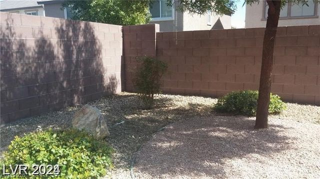 5116 Blue Rose Street, North Las Vegas, NV 89081