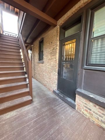 817 Lake Street 1N, Oak Park, IL 60301