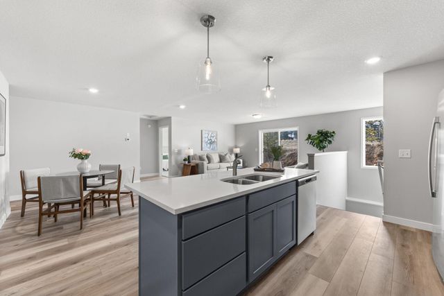 7329 Agate Trail, Inver Grove Heights, MN 55077