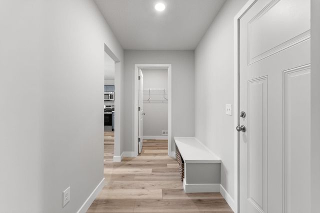 7329 Agate Trail, Inver Grove Heights, MN 55077