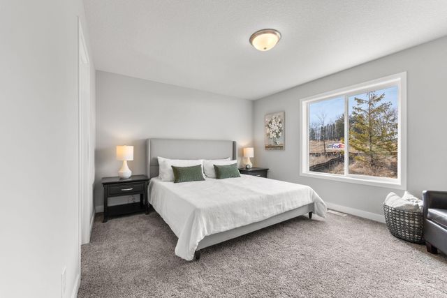 7329 Agate Trail, Inver Grove Heights, MN 55077