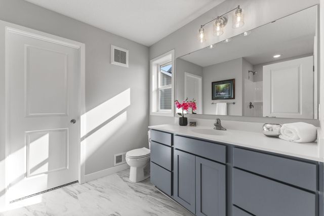 7329 Agate Trail, Inver Grove Heights, MN 55077