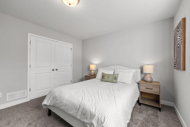 7329 Agate Trail, Inver Grove Heights, MN 55077