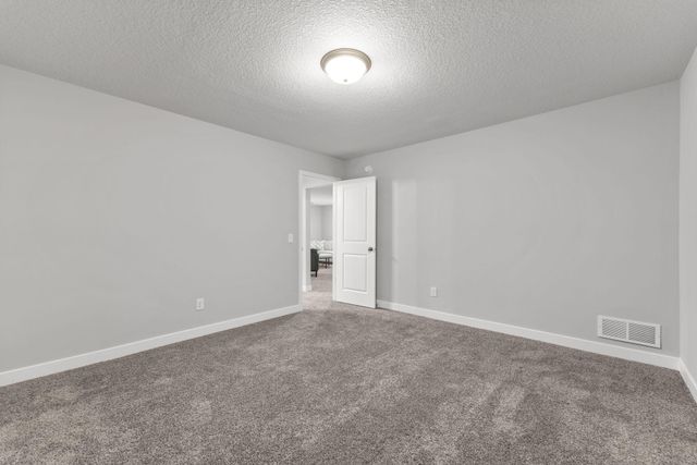 7329 Agate Trail, Inver Grove Heights, MN 55077