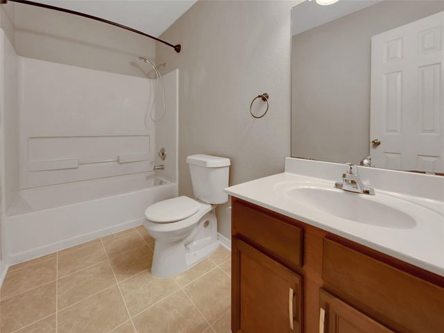 250 Wolf Berry PATH, Buda, TX 78610