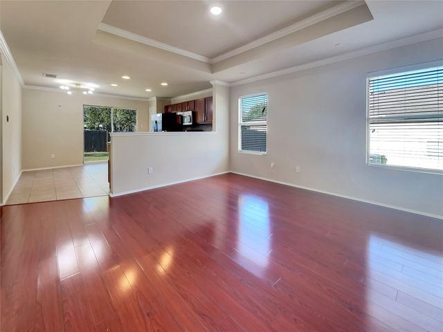250 Wolf Berry PATH, Buda, TX 78610