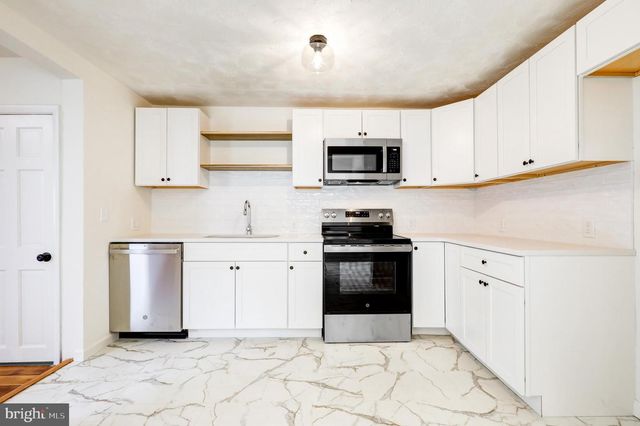 29 SEYFERT DR, Birdsboro, PA 19508