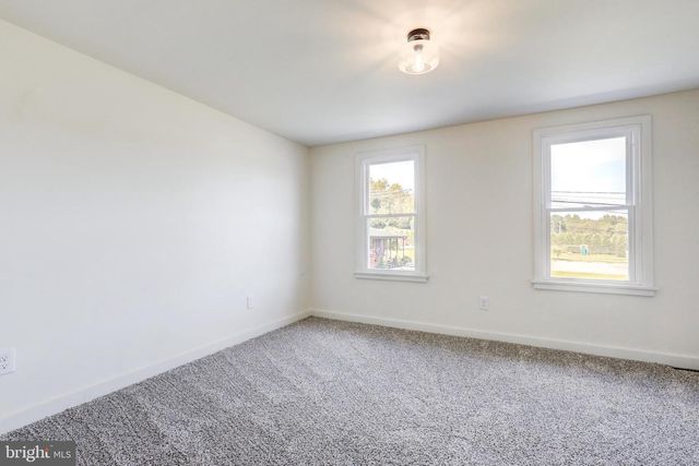 29 SEYFERT DR, Birdsboro, PA 19508