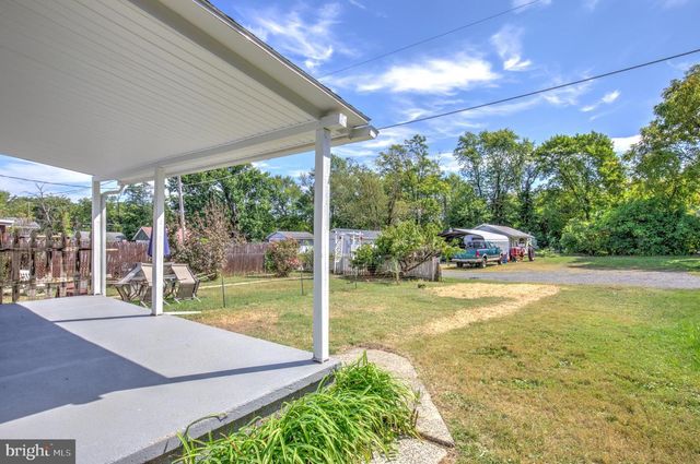 29 SEYFERT DR, Birdsboro, PA 19508
