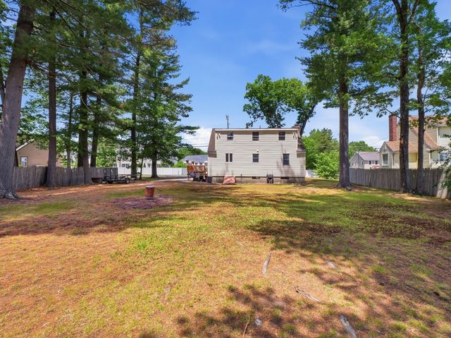 36 Bridge St, Billerica, MA 01821