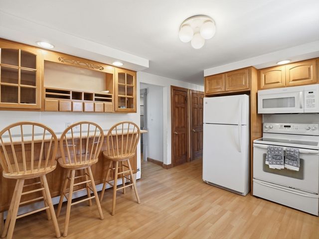 36 Bridge St, Billerica, MA 01821