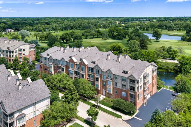 1781 Tudor Lane 204, Northbrook, IL 60062