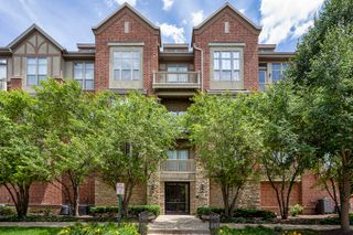 1781 Tudor Lane 204, Northbrook, IL 60062