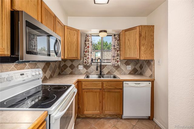 14462 E Mississippi Avenue B, Aurora, CO 80012