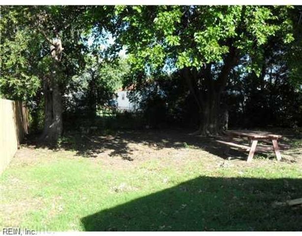 214 Albert E Simpson ST, Hampton, VA 23669