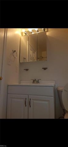 214 Albert E Simpson ST, Hampton, VA 23669