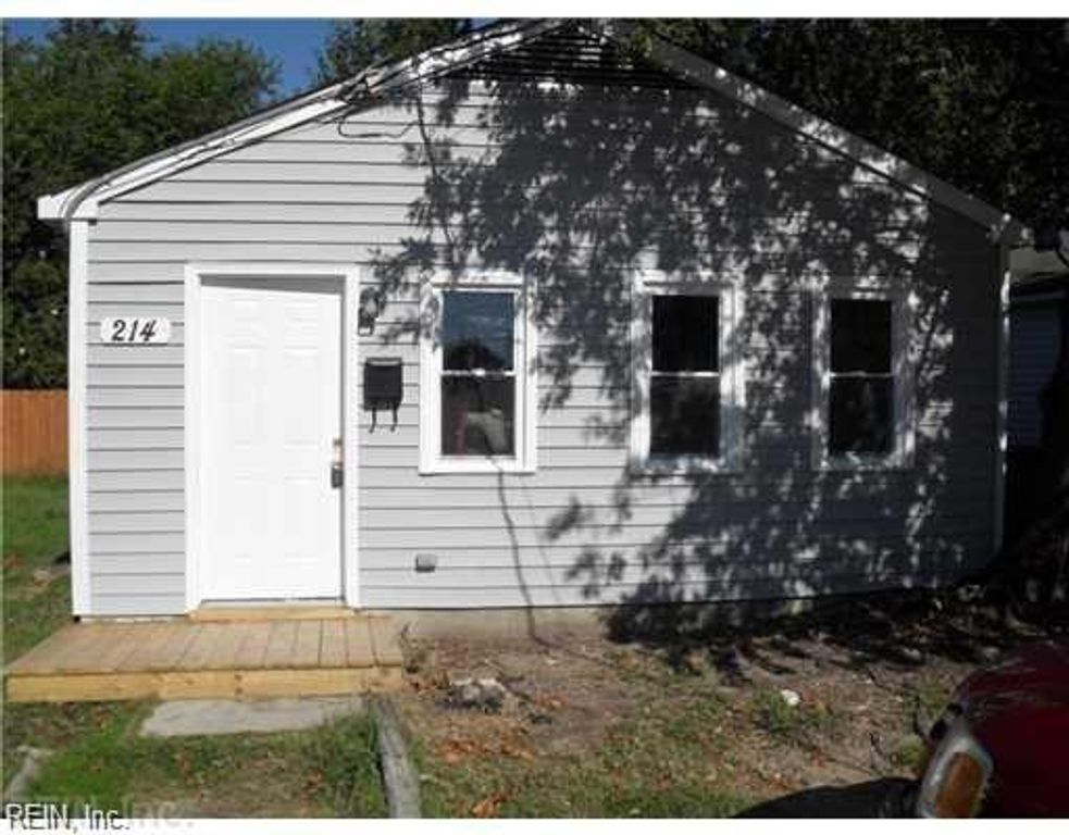 214 Albert E Simpson ST, Hampton, VA 23669