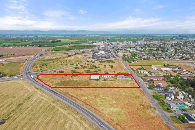 5000 Nunes Rd, Turlock, CA 95382