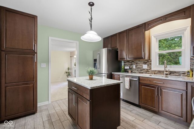 936 W County Road 550 S, Clayton, IN 46118