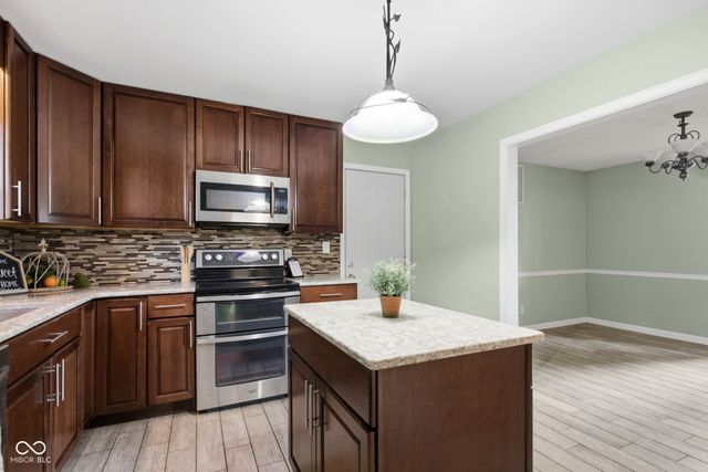 936 W County Road 550 S, Clayton, IN 46118