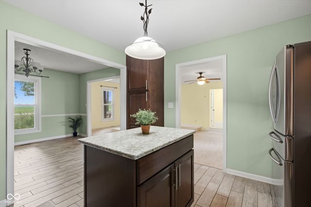 936 W County Road 550 S, Clayton, IN 46118