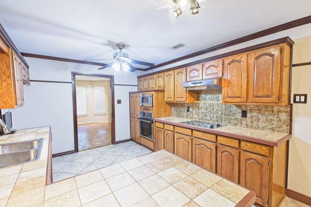 2312 Rockhill Road, Mckinney, TX 75072
