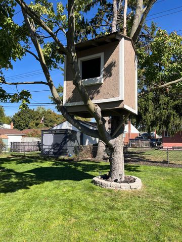 11423 Delvin Drive, Sterling Heights, MI 48314