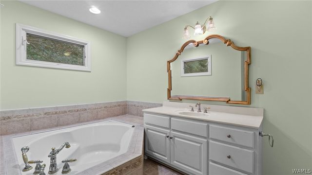 4122 Brookhill, Tuscaloosa, AL 35404